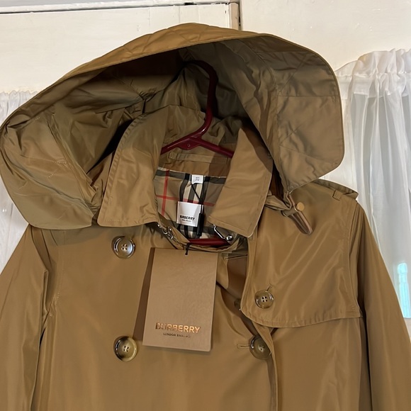 Burberry Kensington Detachable Hooded Trench Coat Women’s Size 2 Belted